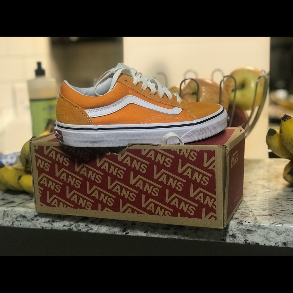 Vans - Picture 4 of 4